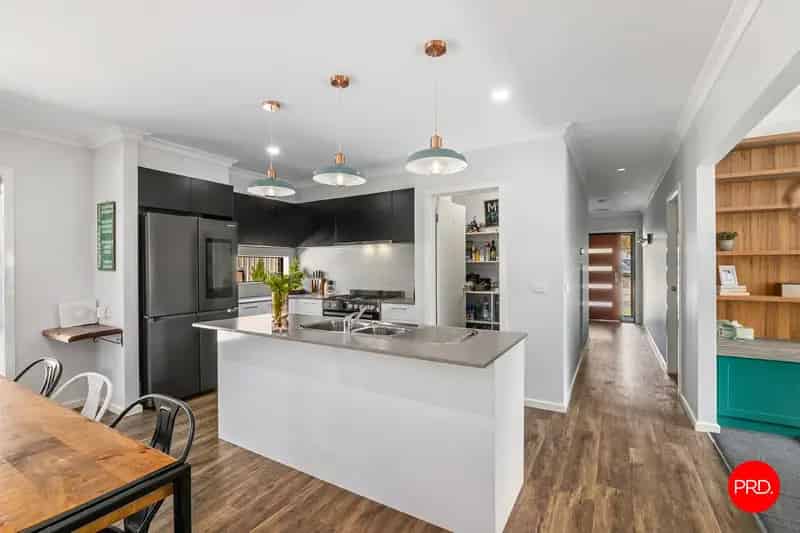 A Premium Family Package in Peaceful Ascot