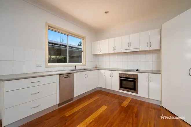 House For Rent in 217, Erskine Street, Armidale, New South Wales