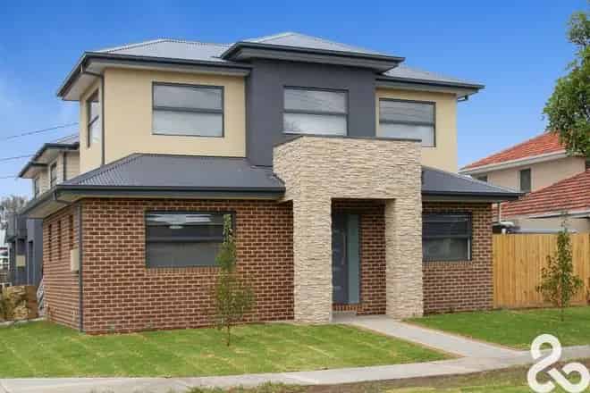 House For Rent , 240, Gooch Street, Melbourne, Victoria