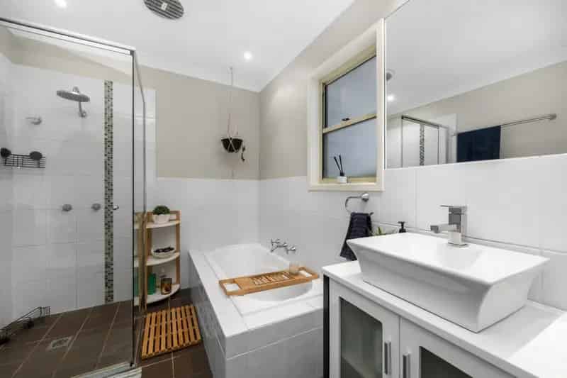 Real Estate For Lease - 19a Elouera Avenue - Buff Point , NSW