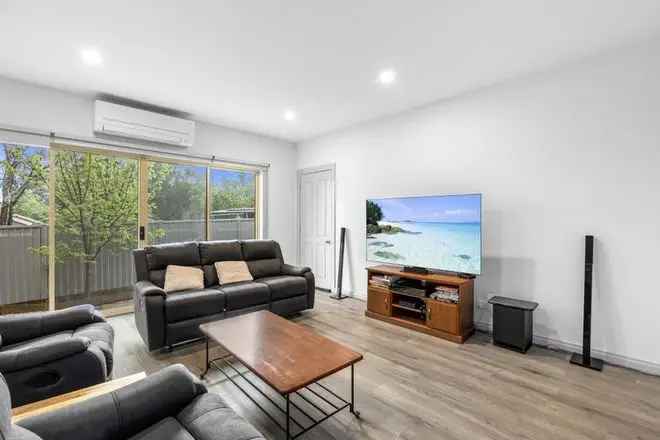 Apartment For Rent in Melbourne, Victoria