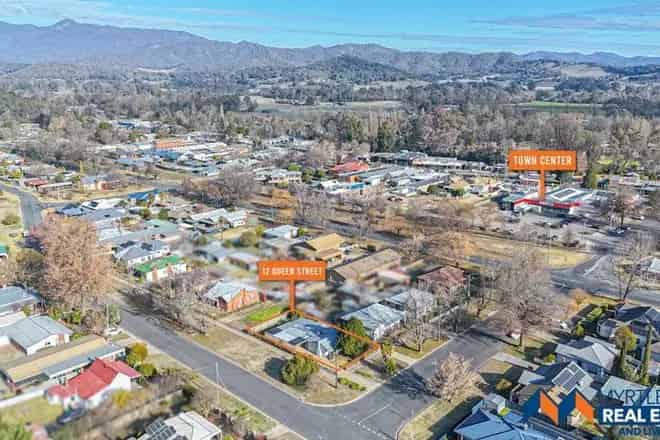 House For Sale , 12, Queen Street, Myrtleford, Victoria