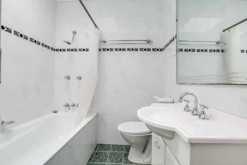 Real Estate For Lease - 24 Phillip Street - Newtown , NSW