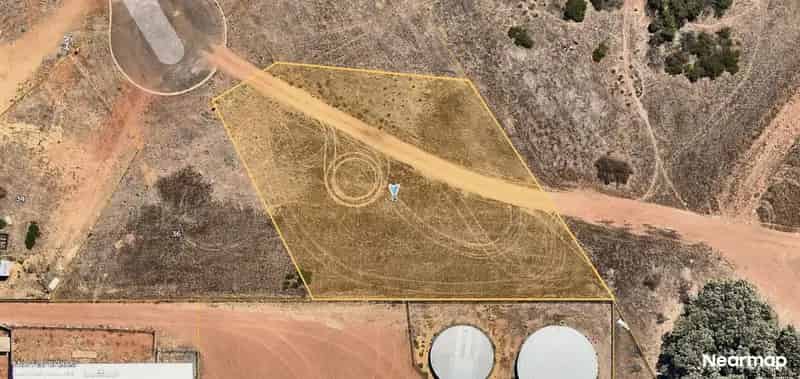 Triplex site 1557m2
