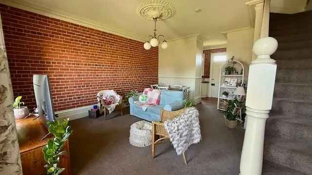 Merimbula CBD Apartment 2 Bed 1 Bath - Near Beaches and Shops