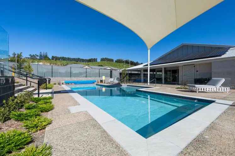 Buy retirement villas in Coffs Harbour with modern amenities