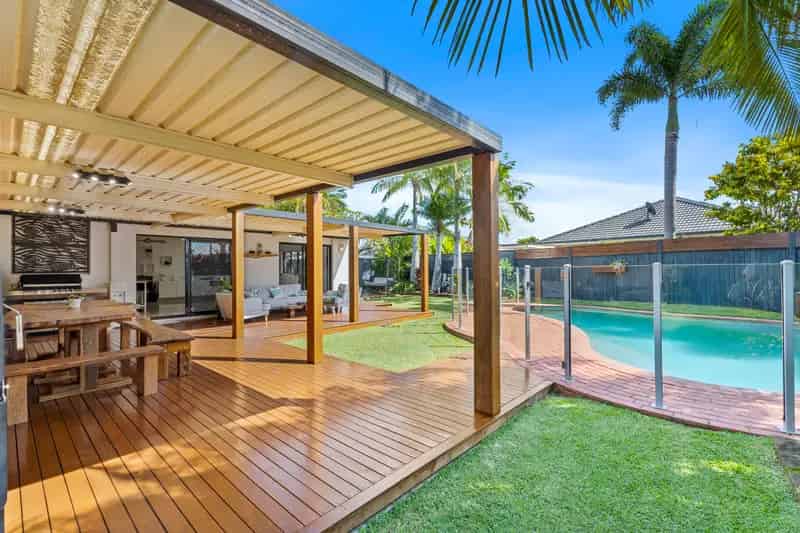 Renovated Single Storey Residence - Ideal For Family Living - Situated In Highly Sought After Location - Absolutely Will Be Sold!