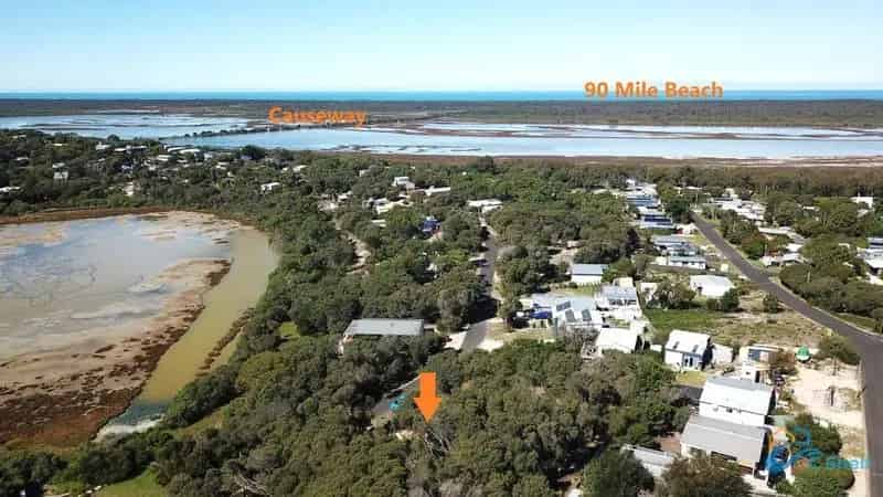 GREAT SIZE BEACH BLOCK!