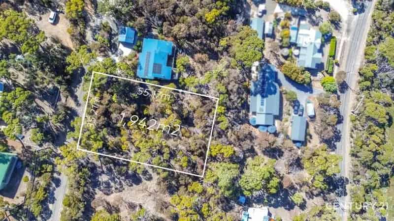 Your Coastal Escape Awaits Prime Land in American River!