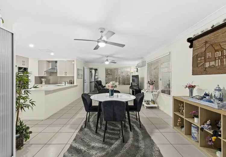 House For Sale , 2, Aminya Street, City of Brisbane, Queensland