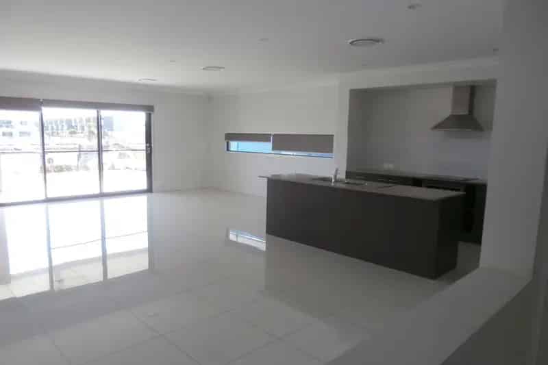 Real Estate For Lease - 19 North View Street - Hope Island , QLD