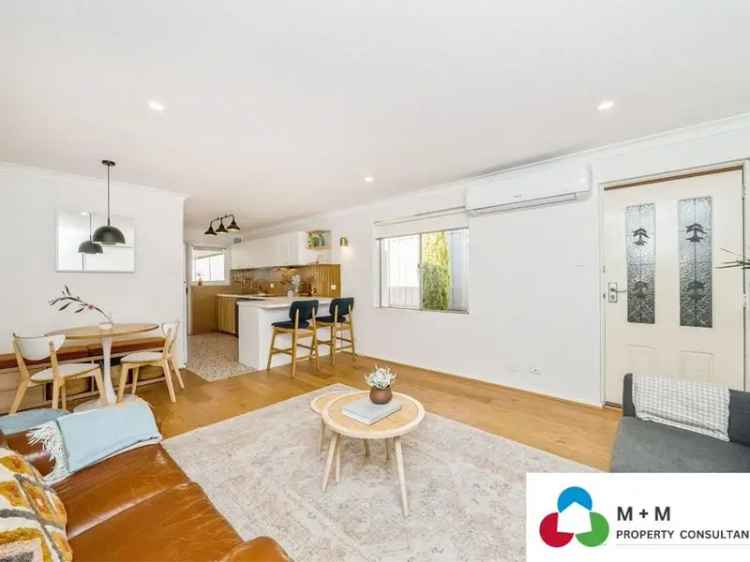 Renovated Balga Duplex Near Parks and Shops