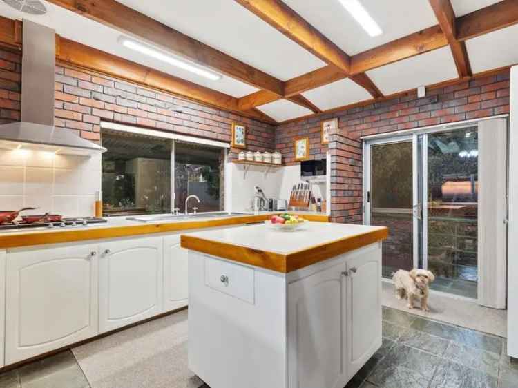 House For Rent in Shire Of Mundaring, Western Australia