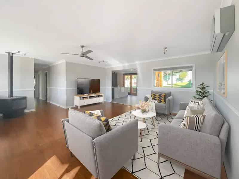 Real Estate For Lease - 8 Tarcoola Place - Engadine , NSW
