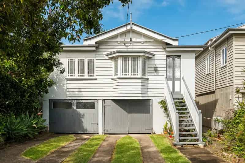 House For Sale , 11, Twelfth Avenue, City of Brisbane, Queensland