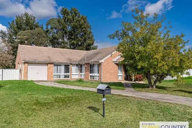 House For Sale , 15, Centennial Close, Armidale, New South Wales