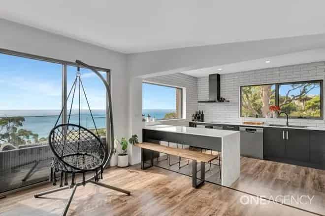 House For Sale , 32, Seaview Avenue, Burnie, Tasmania