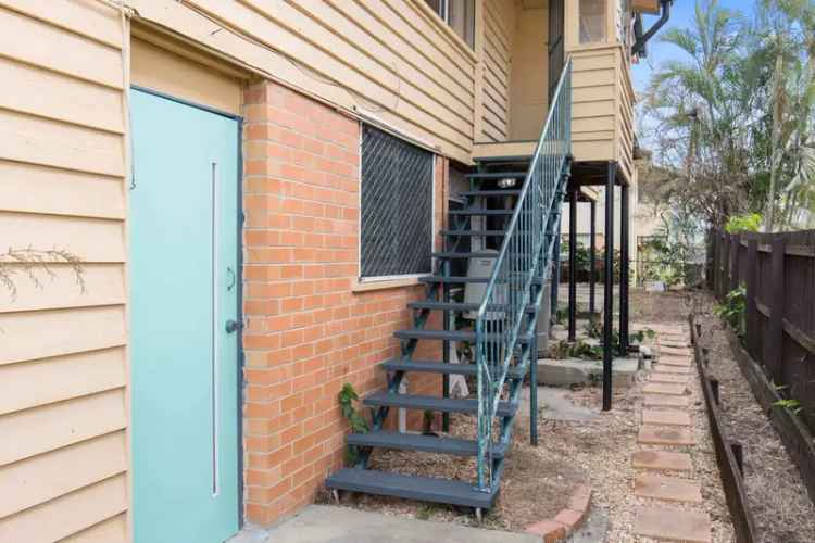 Inner-South Gem - Secure 1-Bedroom Unit Close to Everything
