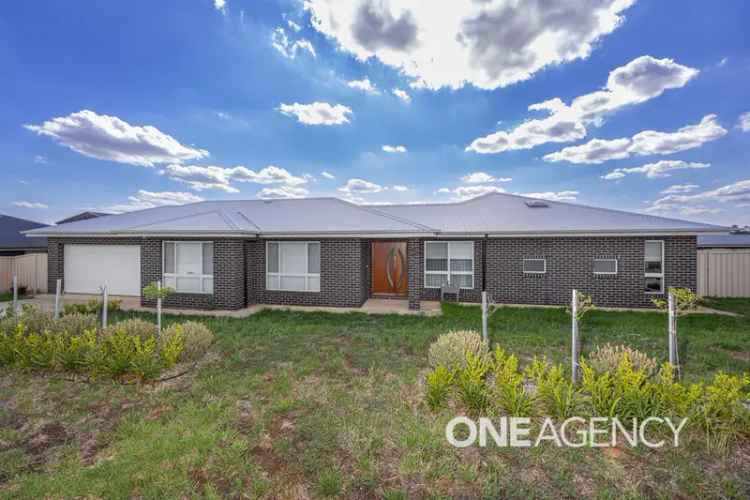 House For Rent in Wagga Wagga City Council, New South Wales