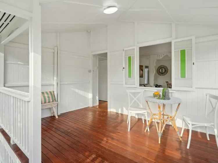 Stunningly Renovated Queenslander on a Corner Block