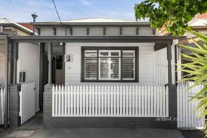 House For Sale in Melbourne, Victoria