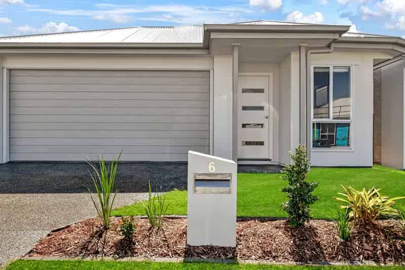 3 bedroom home with second living area!