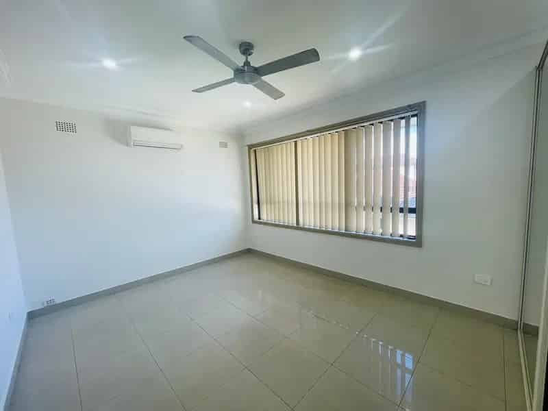 Modern & Spacious Duplex Home