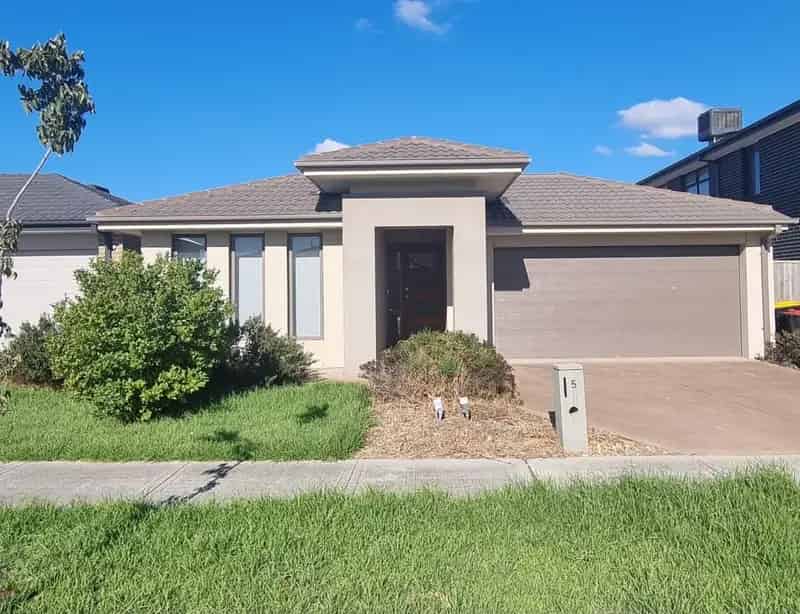 Real Estate For Sale - 5 Delta Road - Beveridge , VIC
