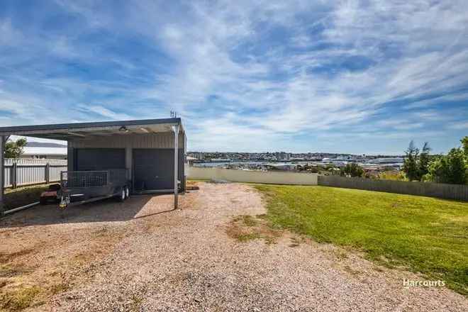 Land For Sale in Devonport, Tasmania