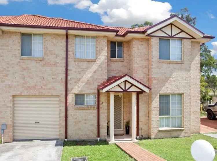 3 Bed Townhouse Kensington Park Road Riverstone NSW