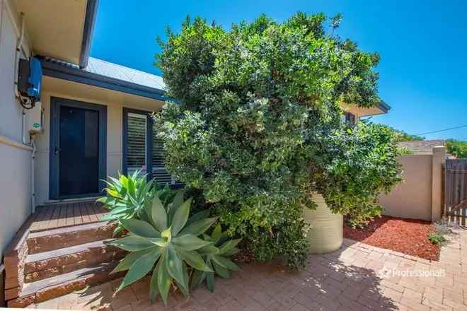 House For Sale in Geraldton, Western Australia