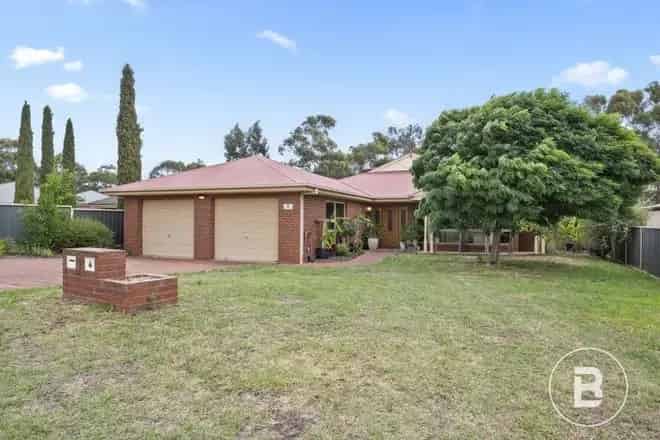 House For Sale , 2, Joseph Court, Maryborough, Victoria