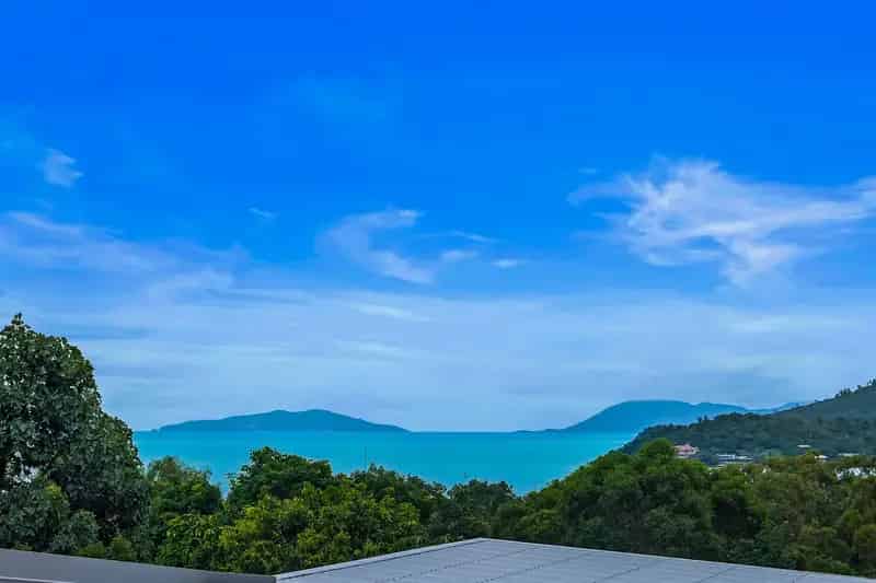 Central Airlie Beach Living