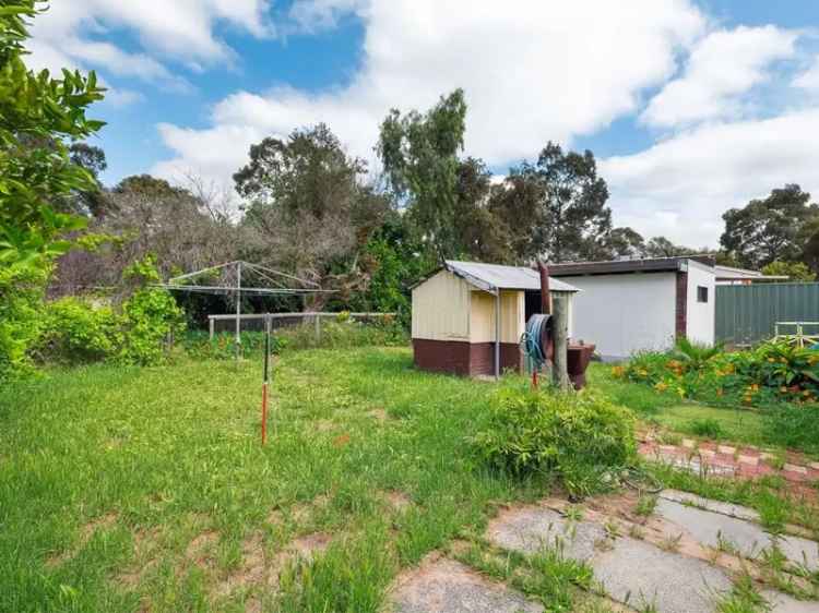 House For Sale in City of Swan, Western Australia