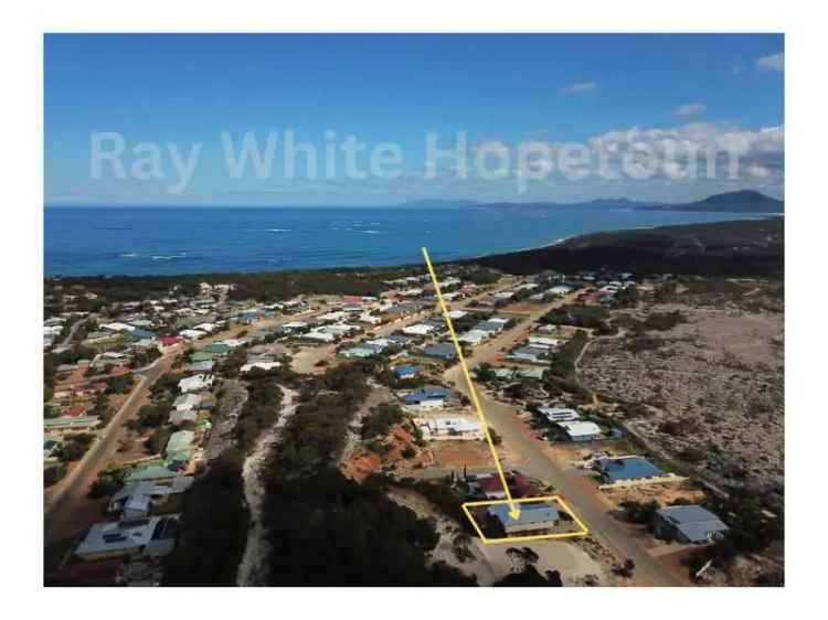 House For Sale in Hopetoun, Western Australia