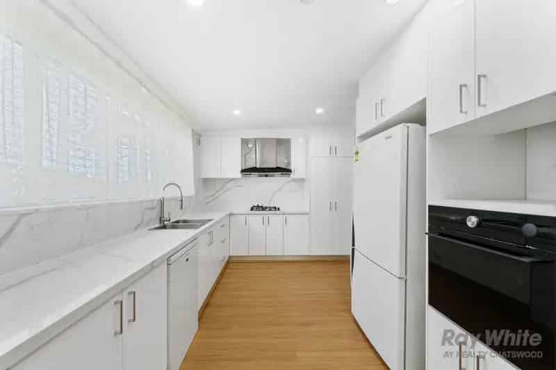 Perfect Five Bedroom Home In A Convenient Location