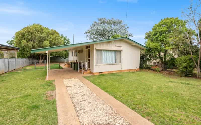 Buy house in Forbes with three bedrooms and carport