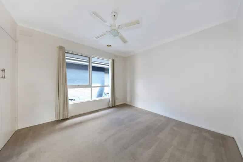 2 rooms apartment of 141 m² in Melbourne