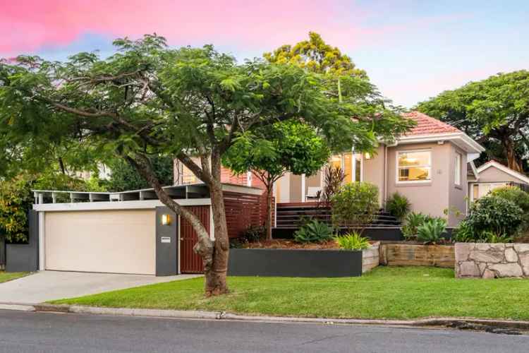 Gordon Park Mid Century Home - Studio, Huge Block, Redevelopment Potential