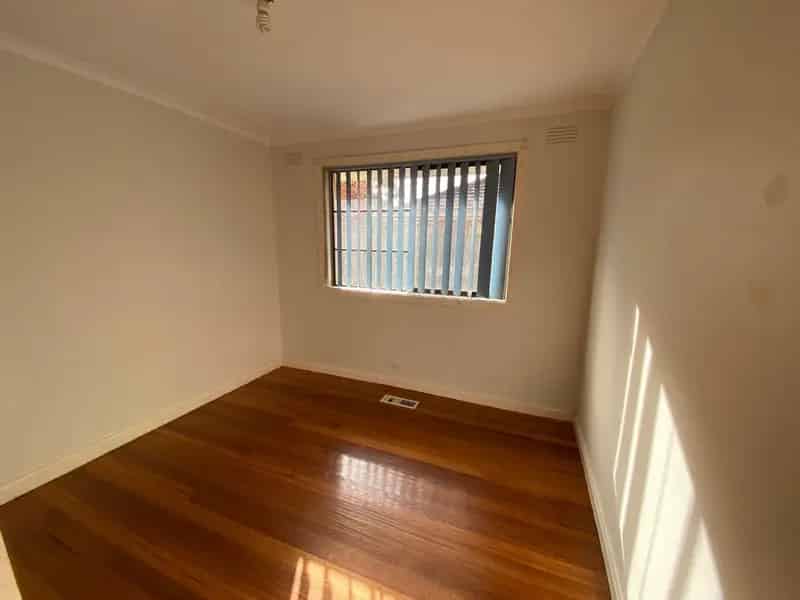 House For Rent , 26, Ridge Drive, Melbourne, Victoria