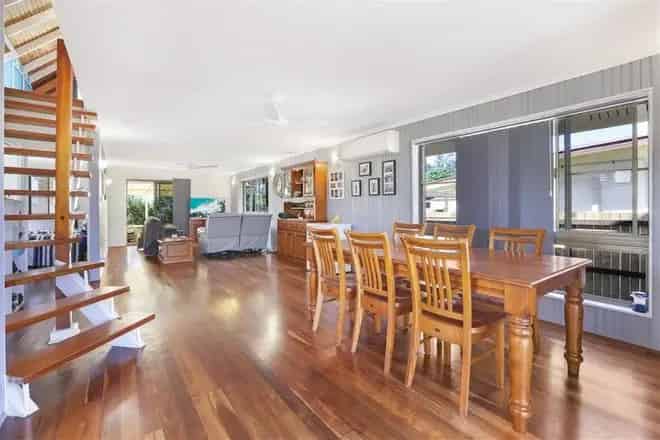 House For Sale , Elliott Heads, Queensland