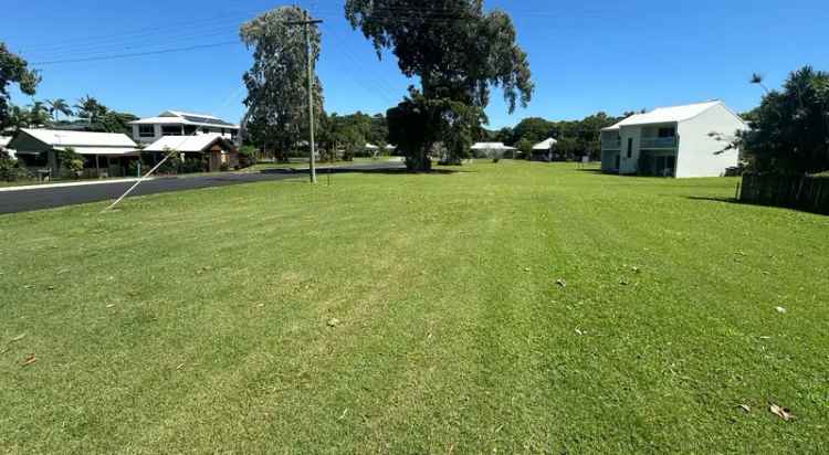 Large Allotment with 2 Townhouses - South Mission Beach