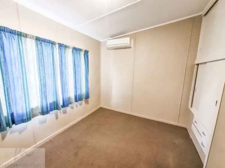 3 Bedroom Home Near Schools and CBD