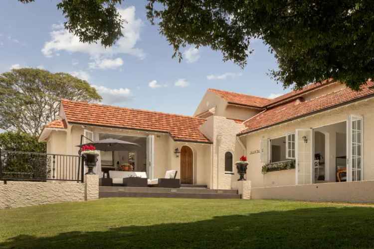 Montrose c1935 Hilltop Estate 5 Beds 25 Baths Coorparoo