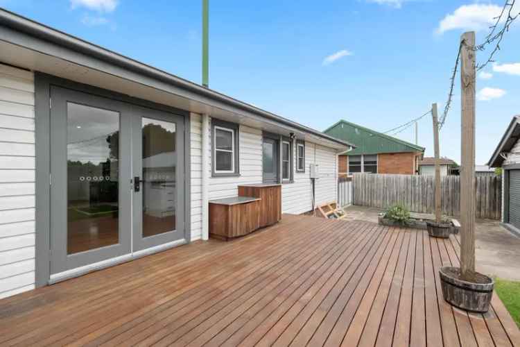 3 Bedroom House in Goulburn - Renovated with Shed and Office