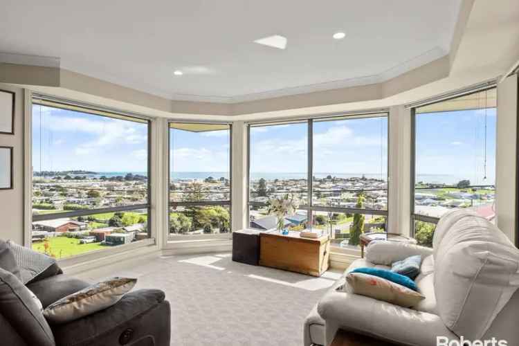 House For Sale in Devonport, Tasmania