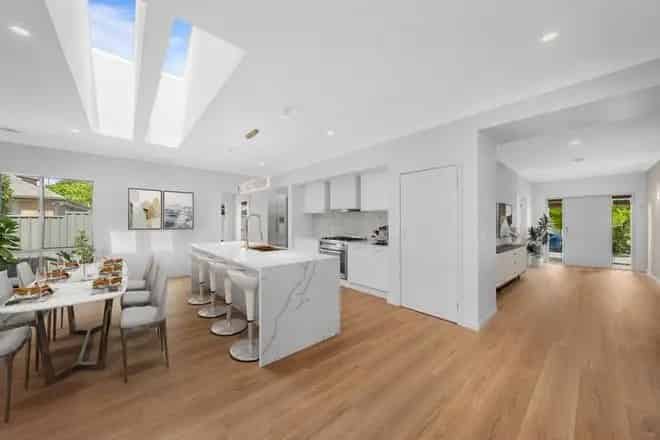 House For Sale , 31, Cassan Way, Melbourne, Victoria