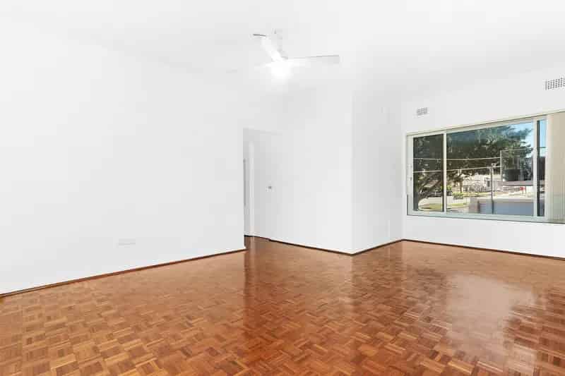 2 rooms apartment of 270 m² in Sydney