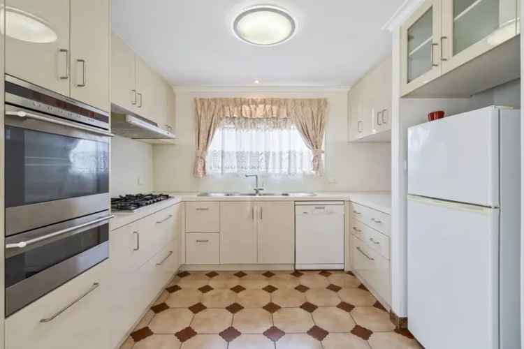 2 Bedroom House Near Beach in Melbourne