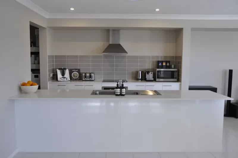 Real Estate For Lease - 27 North View Street - Hope Island , QLD